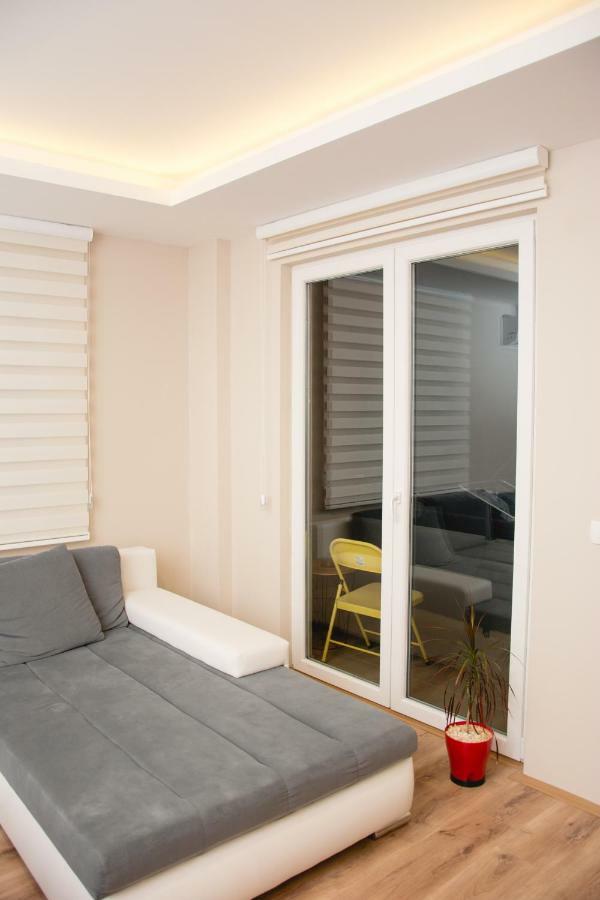 Vila Manuela Aparthotel Gevgelija Bagian luar foto