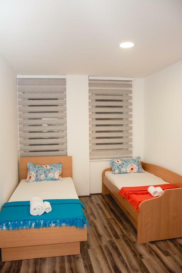 Vila Manuela Aparthotel Gevgelija Bagian luar foto